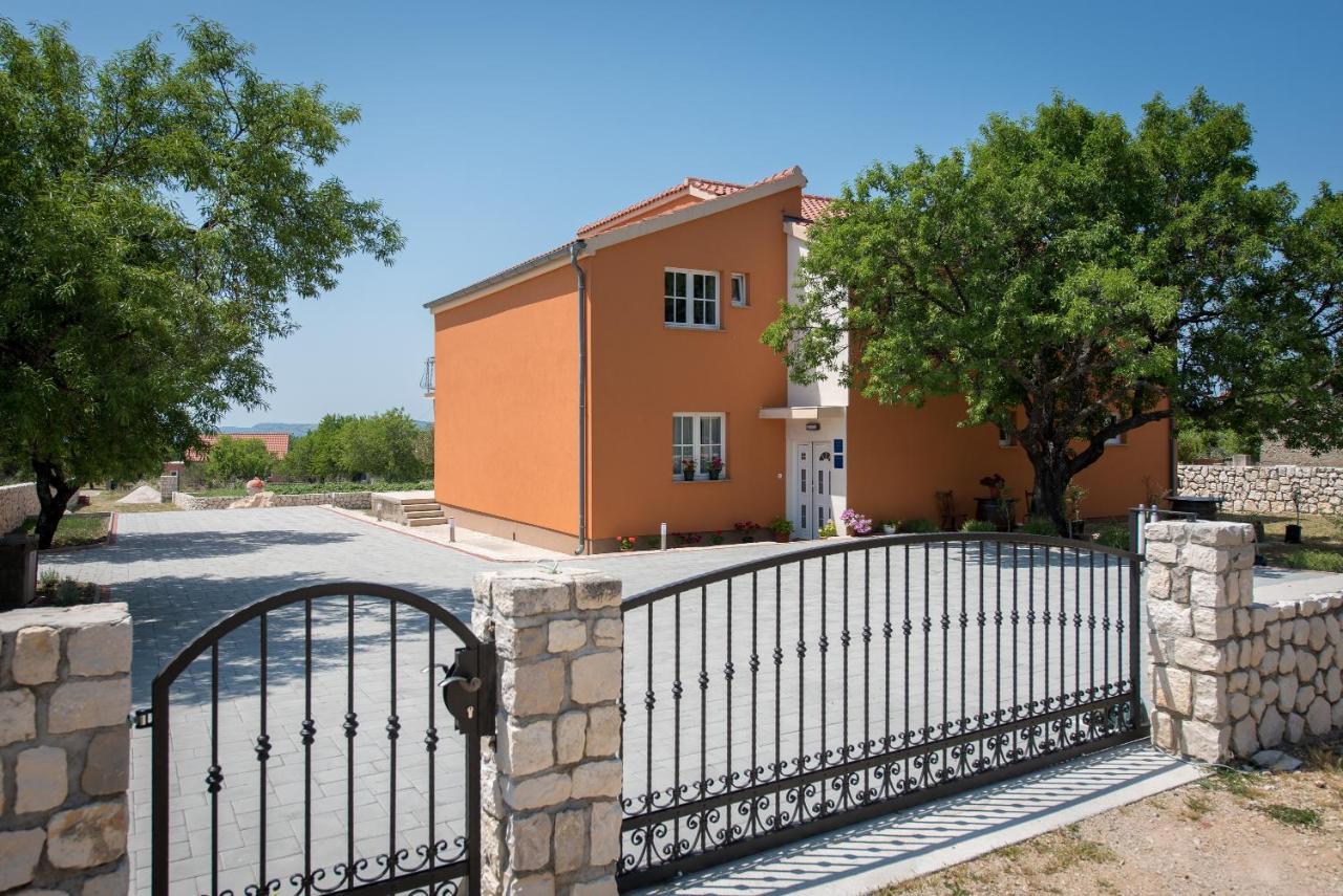 Apartments Vesna Skradin Eksteriør billede